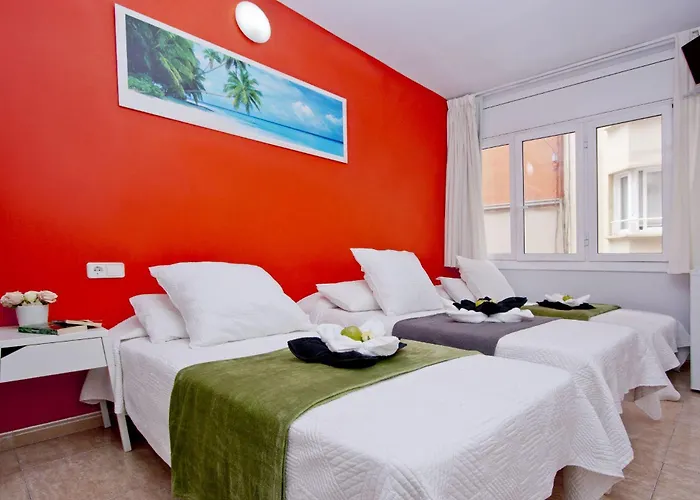  Barcelona City North Hostal