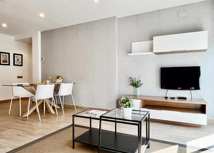 Apartment: Feelathome Mozart Apartments