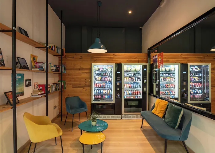 Central House Gracia